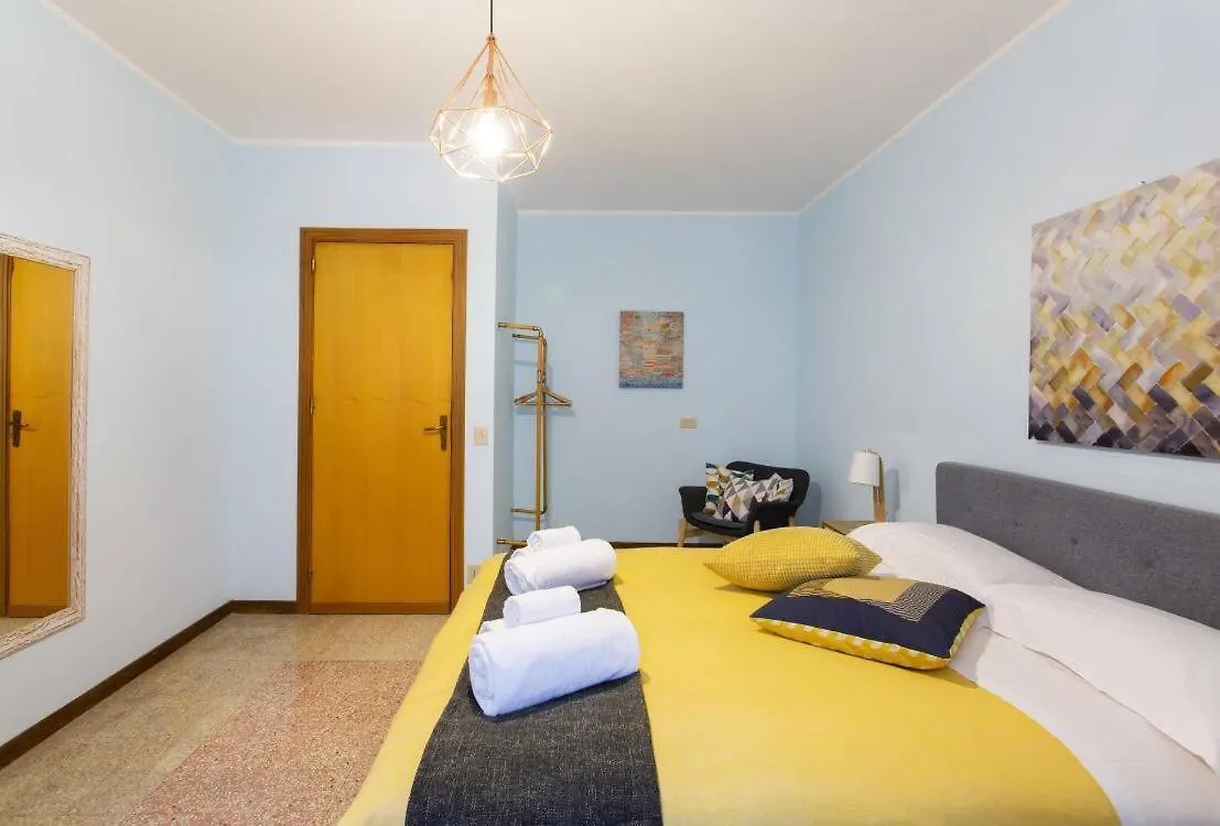 Bb4U Apartments And Terrace Palermo Italy