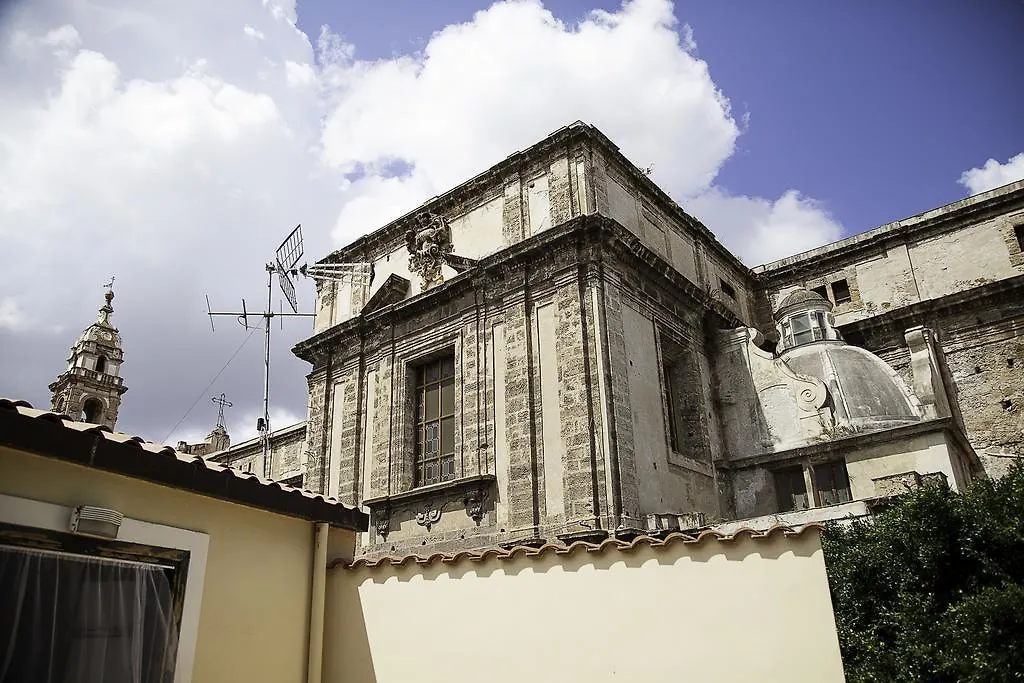 Bb4U Apartments And Terrace Palermo Italy